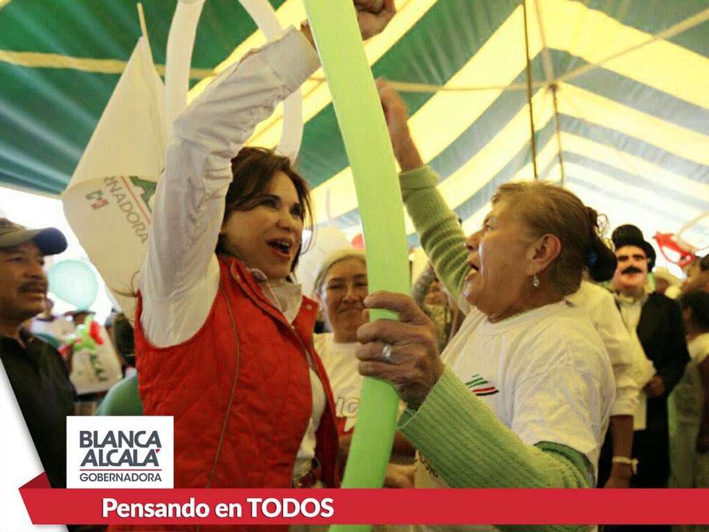 castillo_rosas tweet picture