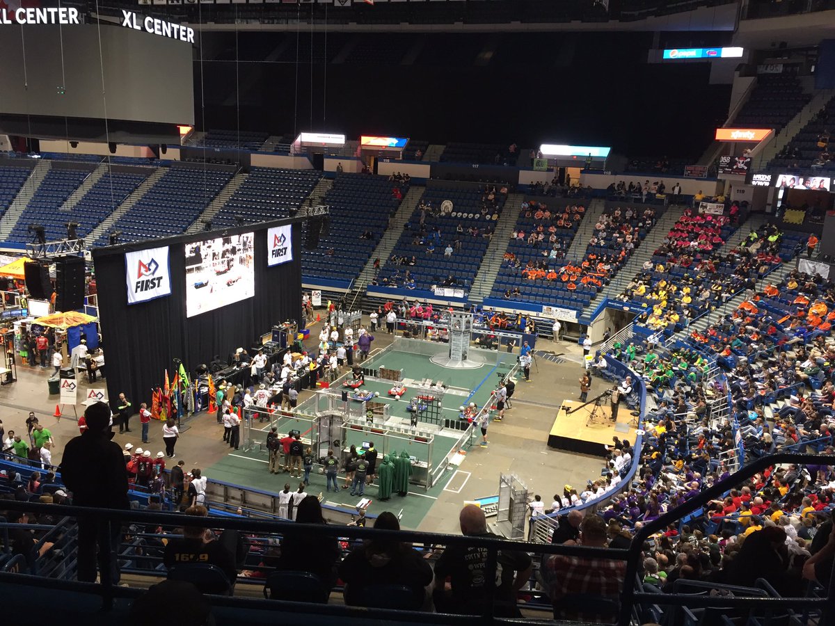 Last day of #NEDCMP Good luck to all teams competing!! See ya in the pits and on the field 🤖#omgrobots #weareNE