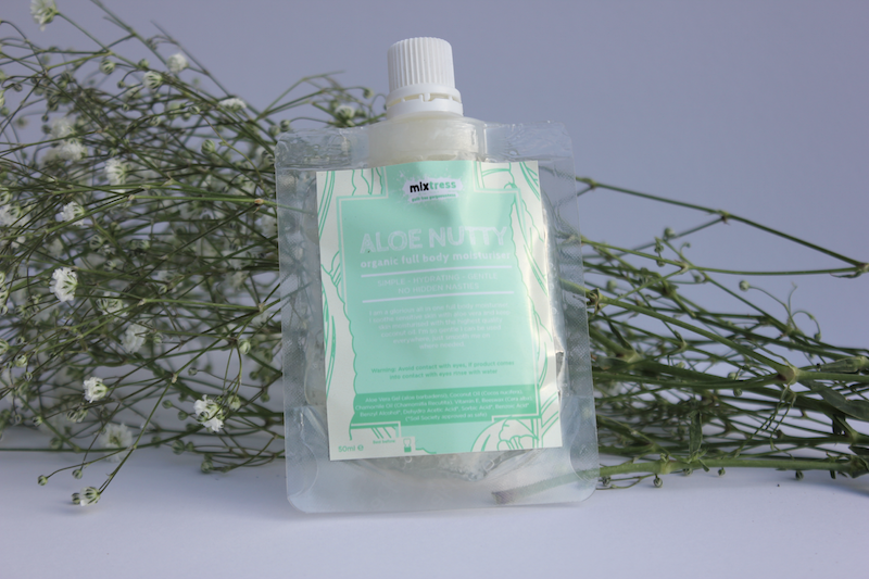 TeamMixtress's tweet photo. Aloe Nutty : aloe vera and coconut oil combined in one scrumptious #organic #moisturiser. https://t.co/WKADrfnI9G https://t.co/RRuqaXkAC8