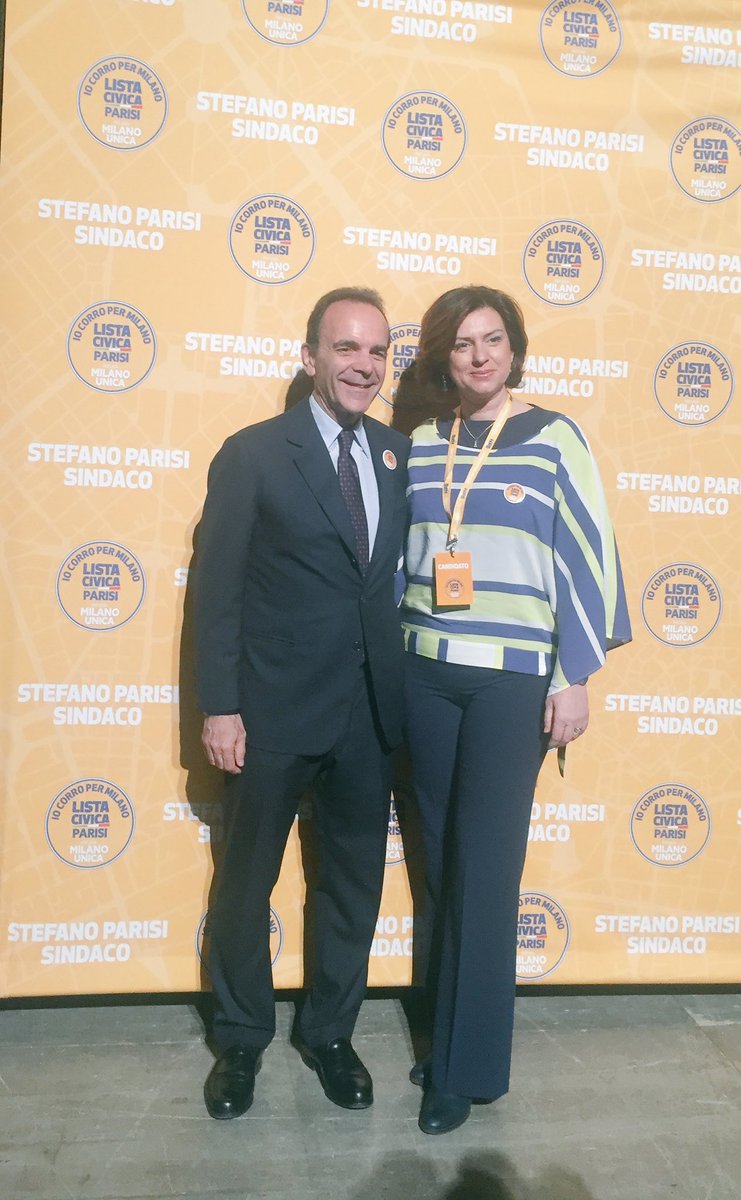 MichelaSpinola's tweet photo. Una #squadra affiatata, unita e concreta #ParisiSindaco #iocorropermilano #Milano2016 #theplacetobuild https://t.co/vEfvj35Fda