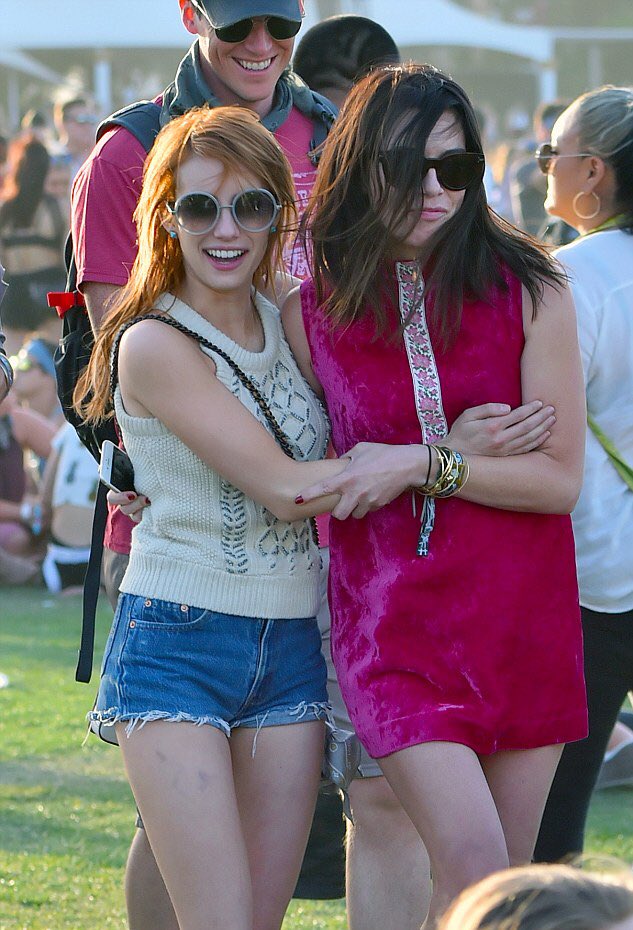 18sChella's tweet photo. Emma Roberts &amp; Brit Smith https://t.co/NfxBBeujKK