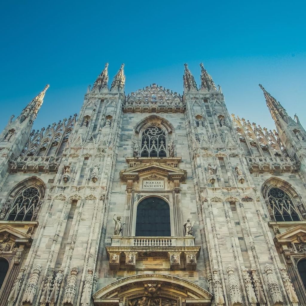 photo_coaster's tweet photo. Beautiful days deserve beautiful views #saturdayvibes #milanocity #duomomilano #viewfromth… https://t.co/7Y4WlbVZcz https://t.co/tVkg0mXWZ7