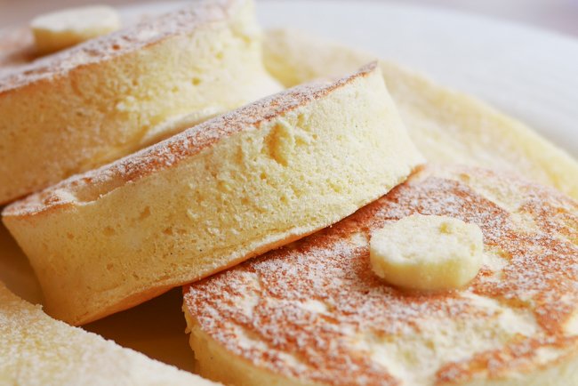 たっちゃんずパンケーキ部 大崎 ザ ラウンジ ニューオータニイン東京 ニューオータニ特製パンケーキ バナナ添え T Co Ggmp501wsv ３種のメープルの味比べをしながら楽しむふわっふわパンケーキ 大崎でお得に美味しく楽しめる