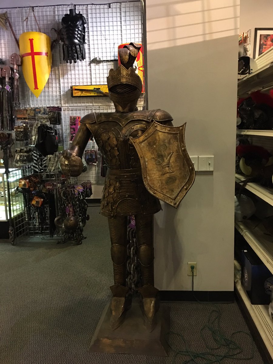 KCGala's tweet image. Check out the Kansas City Costume Company for all of your costume needs. A very interesting shop.