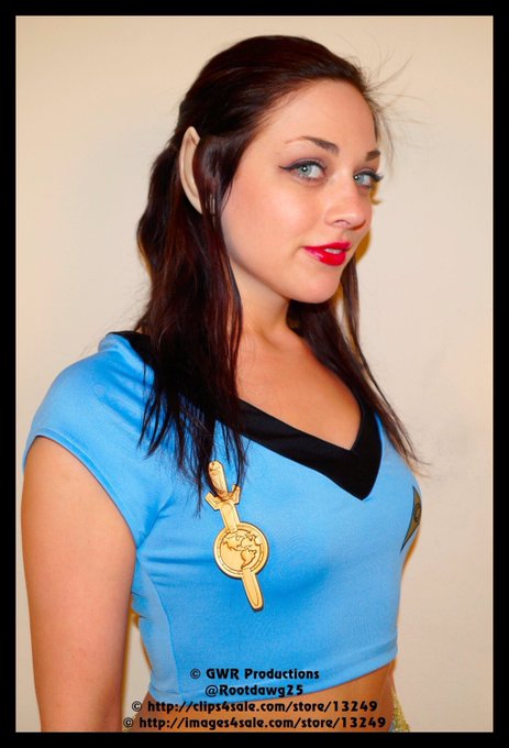 Watch me take command 😝☺️😘 #StarTrek #ears featuring my size 10 #feet @rootdawg25 https://t.co/TZCqh<a href="/tag/startrek"class="tags">#StarTrek</a><a href="/tag/ears"class="tags">#ears</a><a href="/tag/feet"class="tags"><span>#feet</span></a>