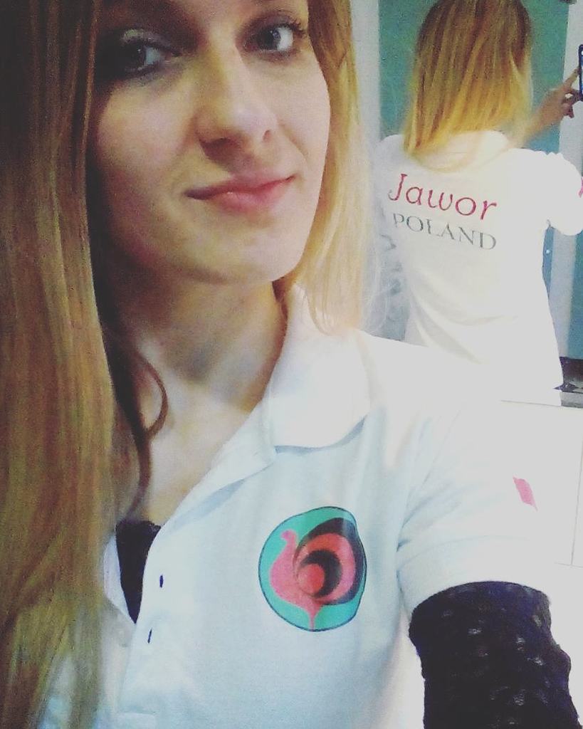 Martha_GMendoza's tweet photo. #zpit #jawor #poland #zespół #piesni #i #tanca #dance #folk #tobehappy #polishgirl #instagirl #instaphoto #happygi… https://t.co/NYhNZ25Lg2