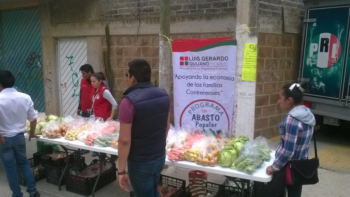 FColosio_MC's tweet photo. Nuestro segundo punto del día cada vez más beneficiados por nuestro programa #AbastoPopular @Luis_GQM https://t.co/bsathi9App