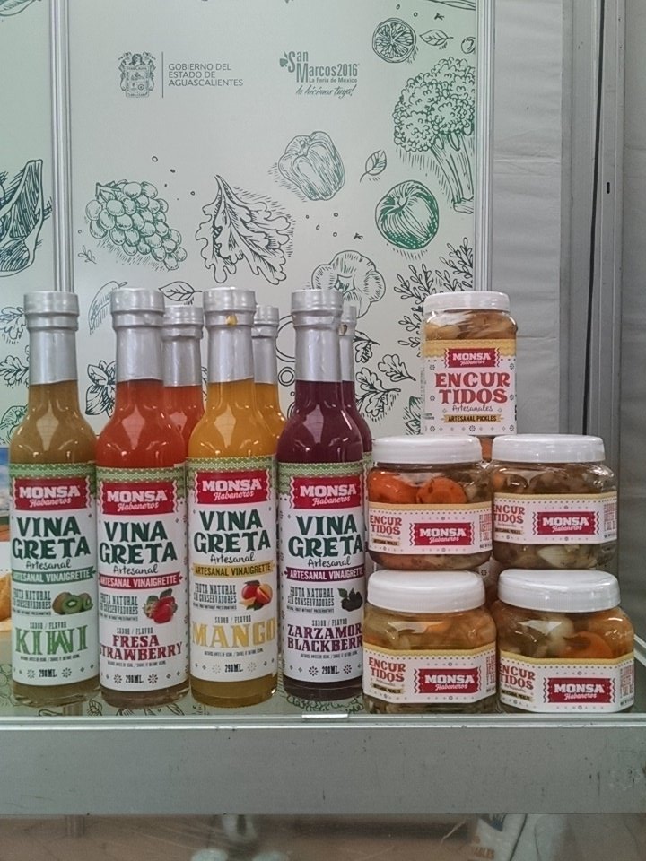 MONSAHABANEROS's tweet photo. Visítanos en la Expo Agroalimentaria de la #FNSM2016 #Aguascalientes #gourmet #habaneros #encurtidos #mexico https://t.co/5r0arIvQHB