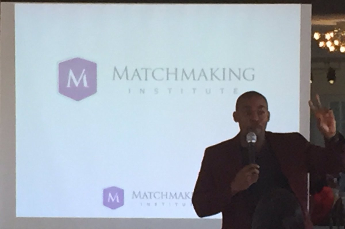 Just finished my talk and now it's time to bring in the big guns <a href="/PaulCBrunson/">Paul Carrick Brunson</a> <a href="/MatchSchool/">MatchmakingInstitute</a> #lovecon16
