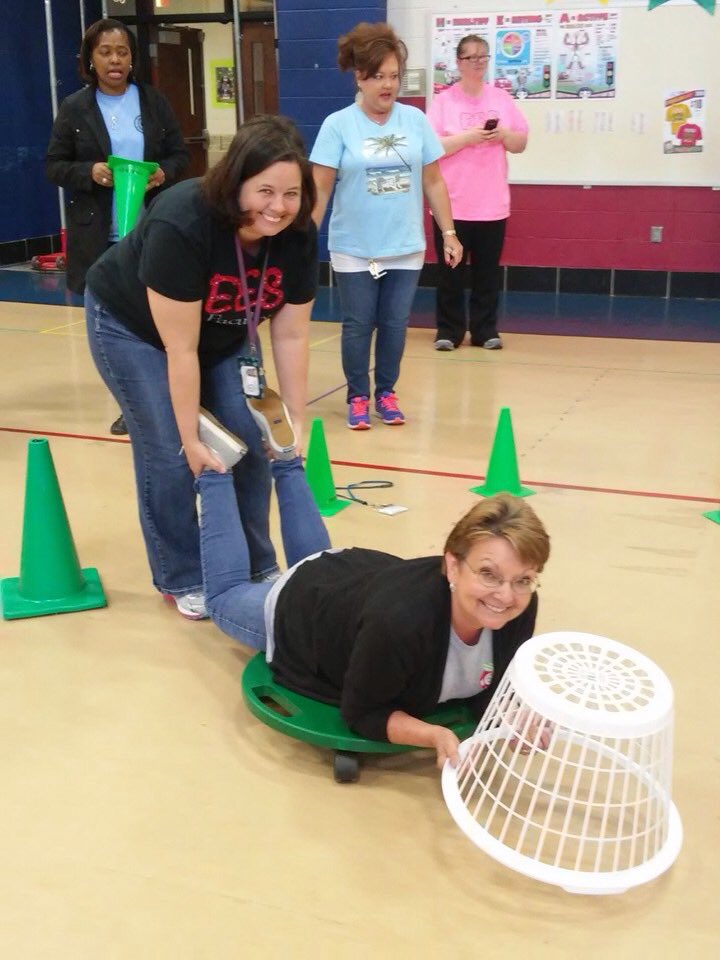 TinaCMcKenzie's tweet photo. @HomeoftheCubs #EESPDisfun #ItCanBeDone Dyslexia and #HungryHippo Awesome PD! @SuptMattMassey @AlabamaDeptofEd https://t.co/yEeNj9ZKc4