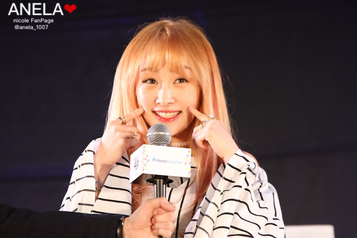 anela1007cole's tweet photo. 160409 KCON ミーグリニコル(@_911007 ) #ニコル #nicole #니콜 #kcon2016japan #kcon2016 https://t.co/lgrpG9B3mF