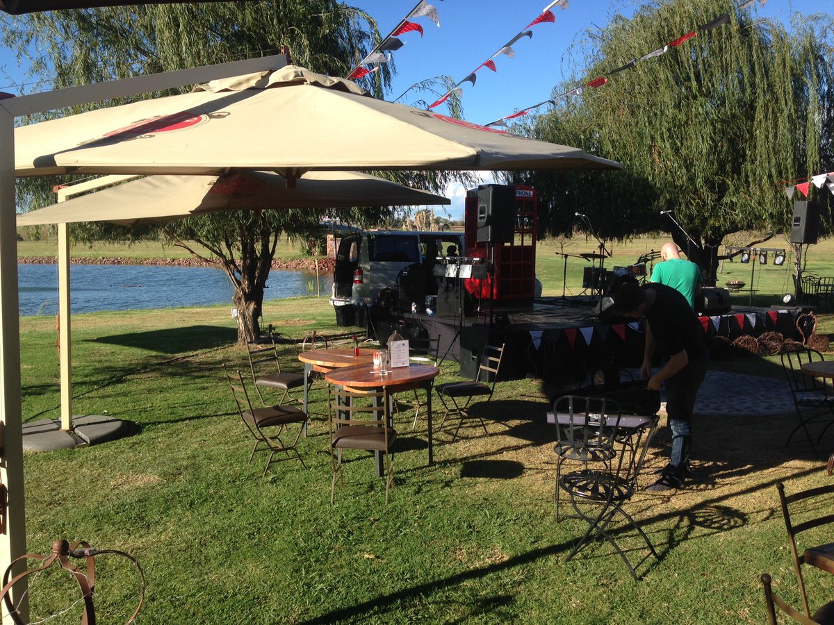 Setting up for our gig this evening <a href="/Rustique_Hotel/">Riverside Estate</a> <a href="/PhilHeyns/">Philip Heyns</a>