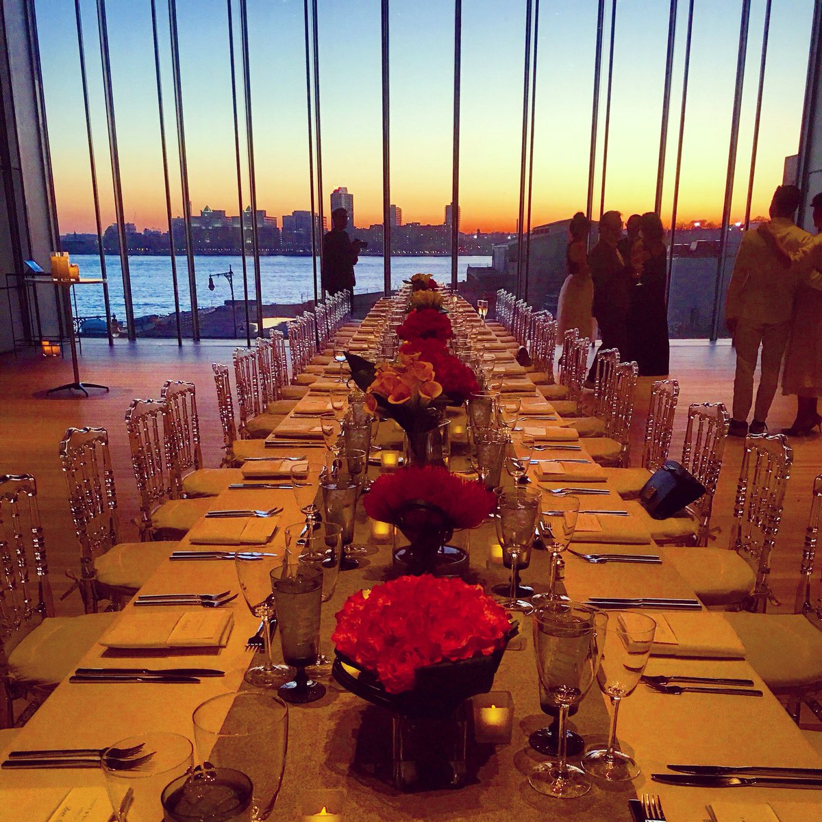 B_Maren's tweet photo. #aboutlastnight at @voguemagazine ✖️ @microsoft ✖️ @garancedore dinner at the @whitneymuseum #surfacesignature 🌇 https://t.co/ArfZi22fhv