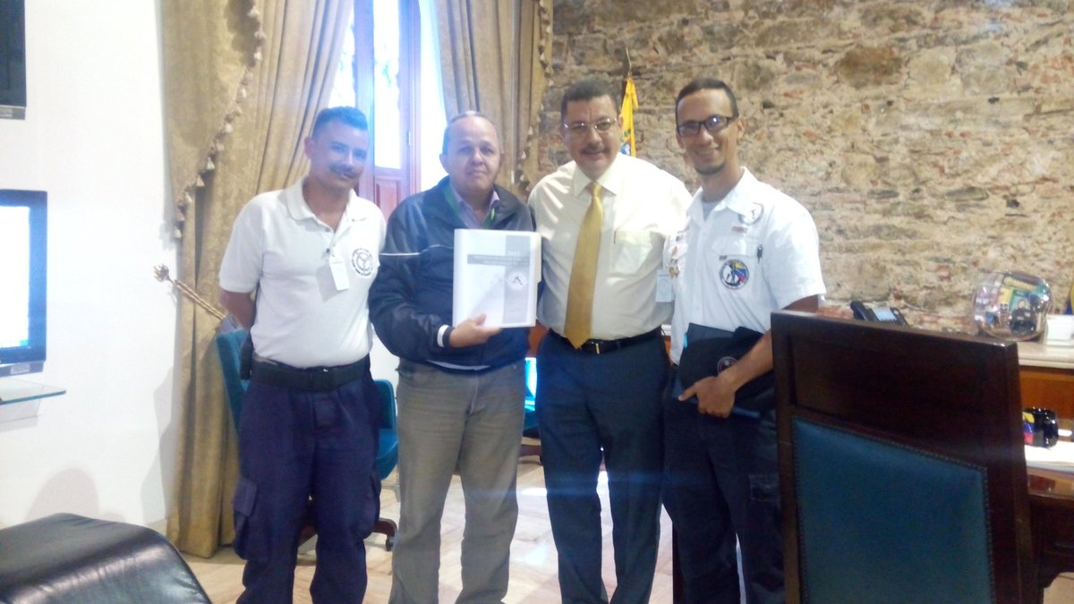 Voluntarios por Venezuela tweet media