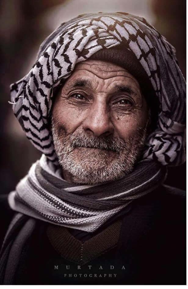 مشكلتي أنني أصمت
حين يحتاج الوضع الكثير
من ألكلام