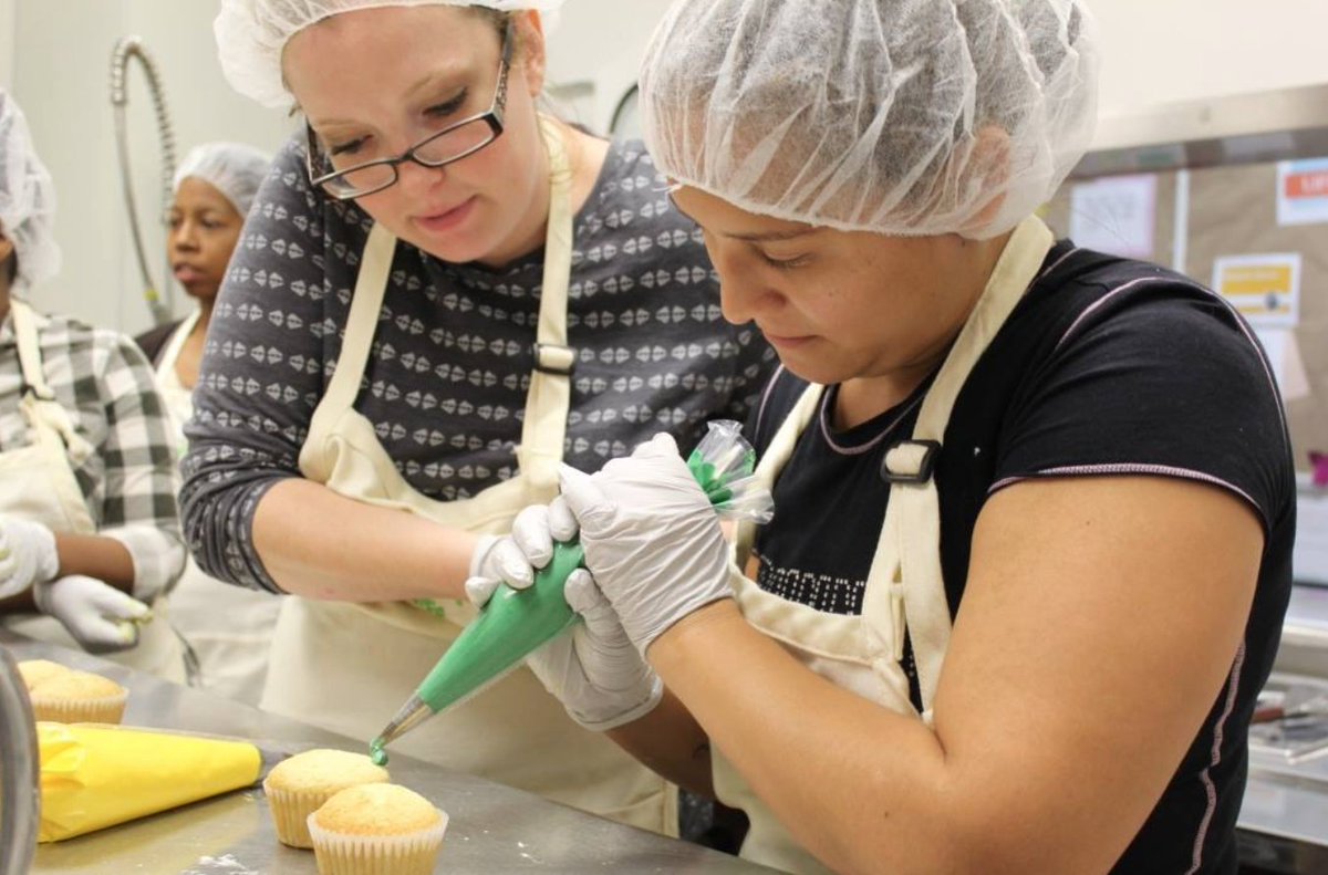 WomenintheWorld's tweet photo. Bakery offers women second chance after prison: https://t.co/JqWmBC7Ve4 https://t.co/r5oXJlAbG7