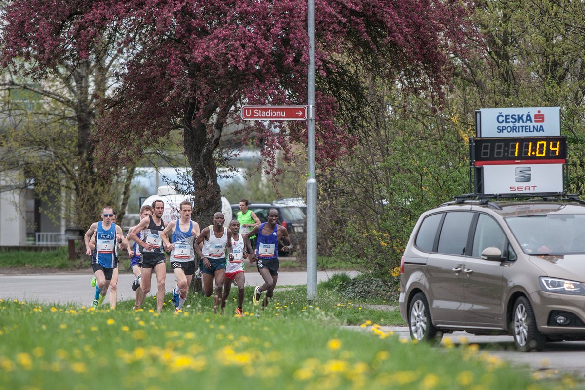 sejkPce's tweet photo. #pardubice vinaลskรฝ #pลฏlmaraton 2016 #running #halfamarathon #czechrepublic #runners #bฤhรกnรญ
https://t.co/lKtV1YG7cR https://t.co/aUmcknmUEO
