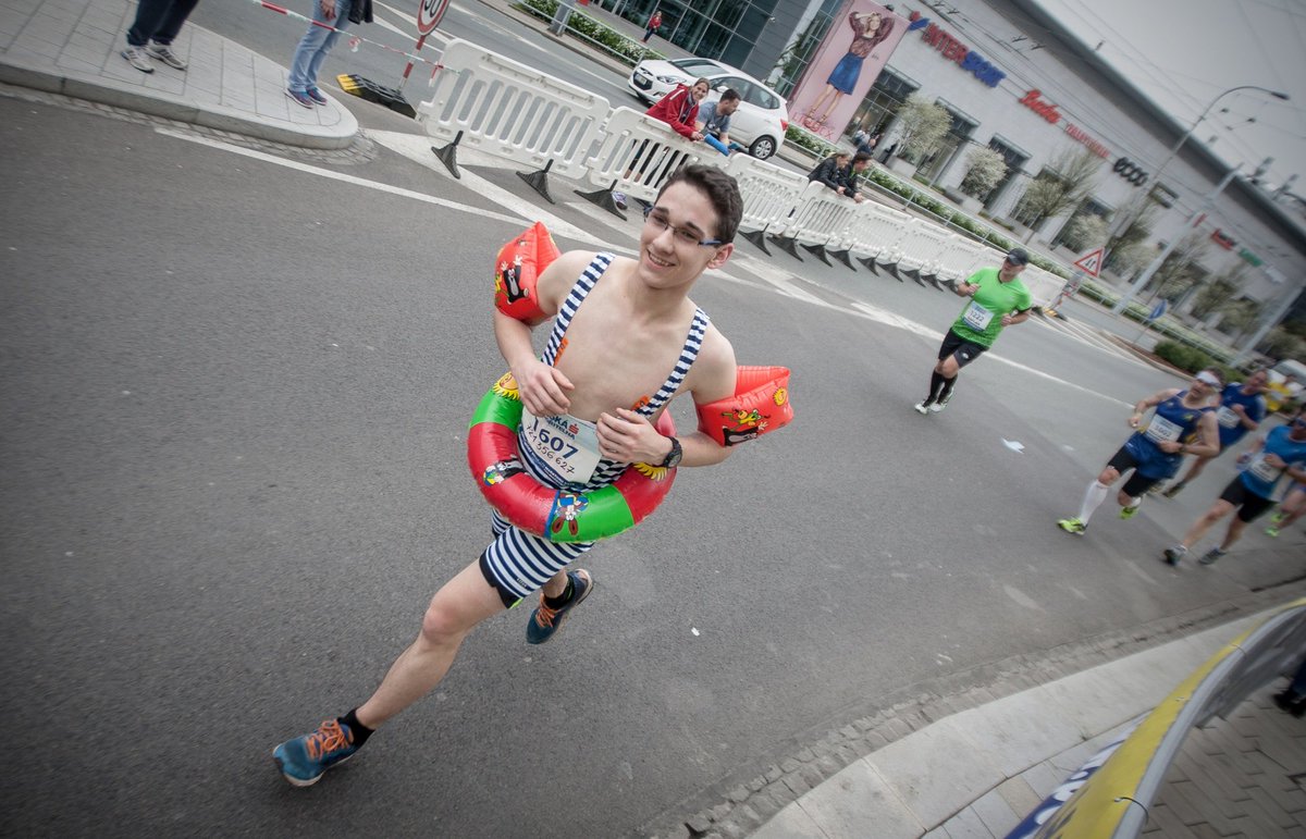 sejkPce's tweet photo. #pardubice vinaลskรฝ #pลฏlmaraton 2016 #running #halfamarathon #czechrepublic #runners #bฤhรกnรญ
https://t.co/lKtV1YG7cR https://t.co/aUmcknmUEO