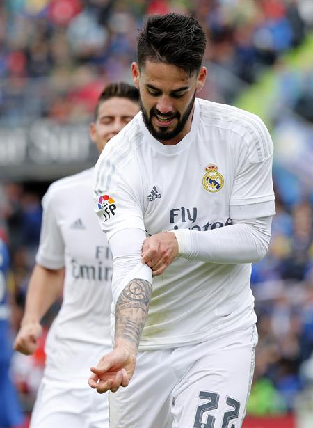 InfoOpenfutbol's tweet photo. Detalles del #GetafeRealMadrid  A un punto del Barça que juega mañana. Máxima emoción en https://t.co/q7bX20GjuP https://t.co/00BG4jV8Va