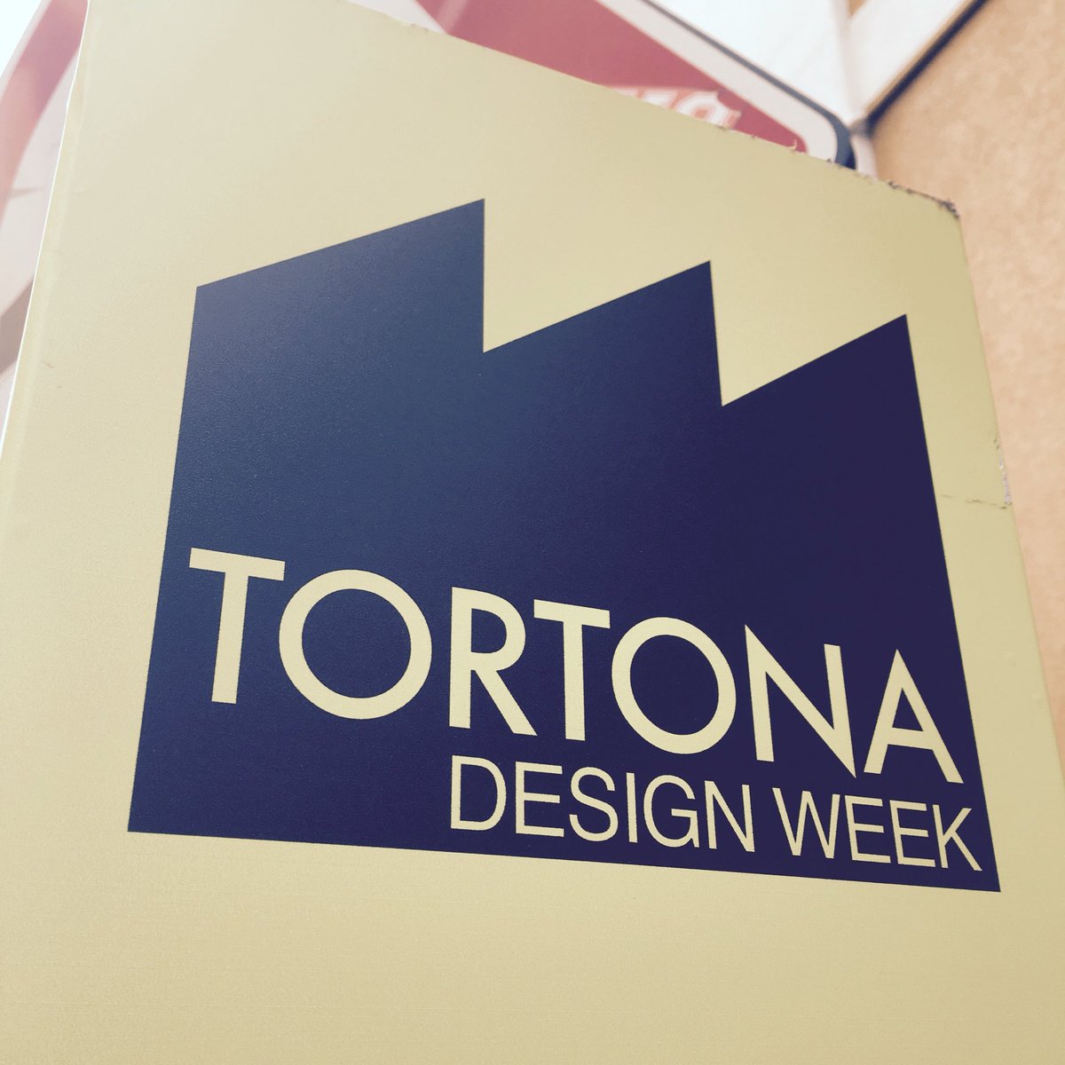 Vedo cose, incontro persone e molte sono anche interessanti. #Fuorisalone2016 #tortonadesignweek