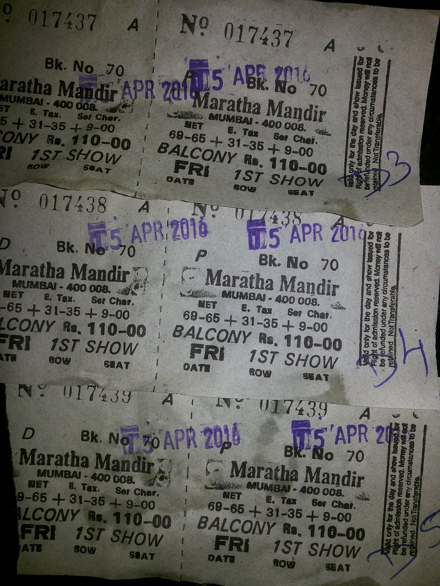 Aditya_K_SRKian's tweet photo. @TKKFCOfficial thanks to you Guys for an Amazing #FirstDayFANShow @ MARATHA MANDIR!! throughly enjoyed :) #JabraFAN https://t.co/0k59XJlKLG