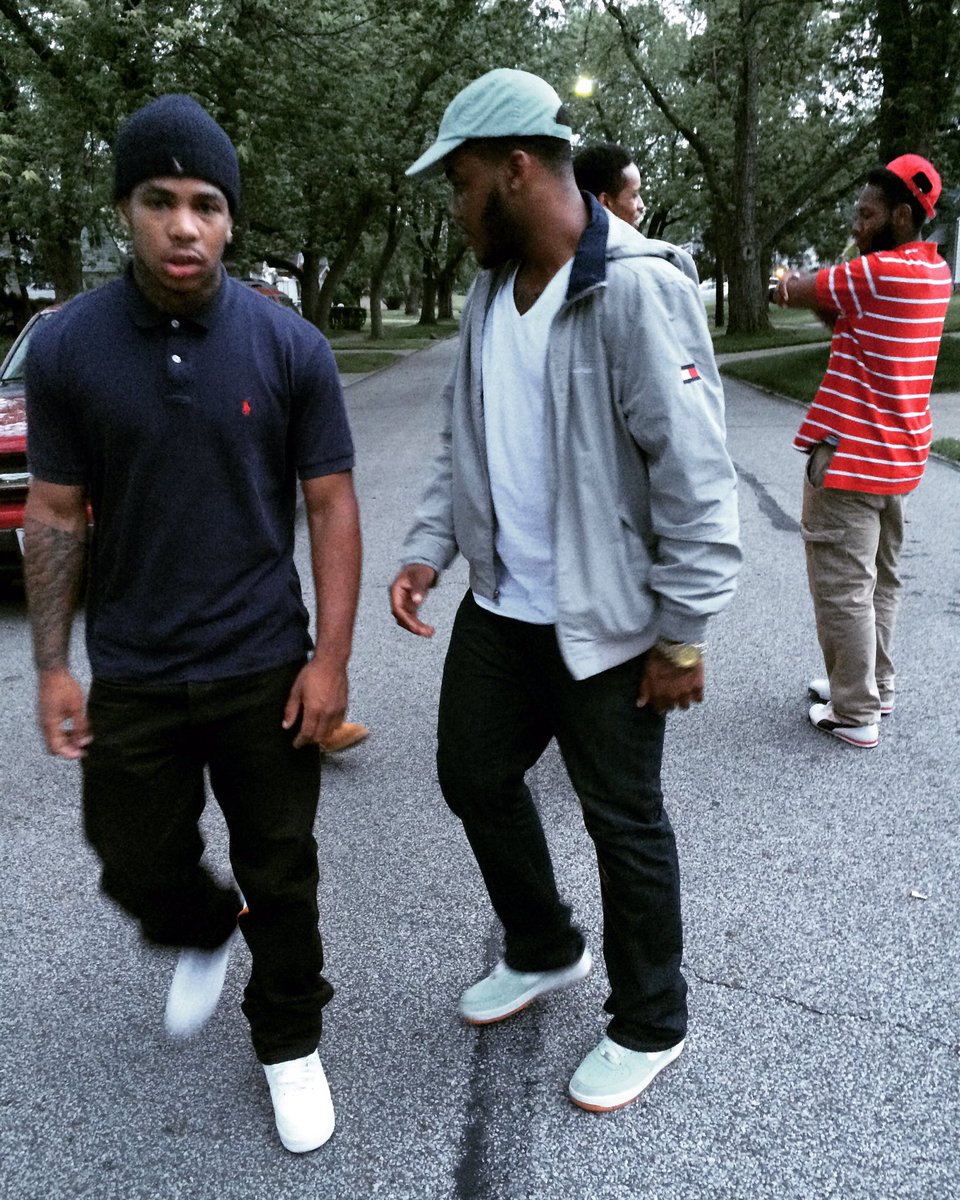 LRMG_Marlon's tweet photo. 💔💂🏽Damn this shit hurt...FreeANT #3YearsNoTears https://t.co/B7AeHuexj3