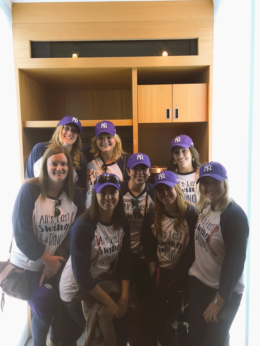 ChristyChachere's tweet photo. Stuffed in a locker @Yankees stadium! #pinstripepride #yankeeconnect βΎοΈ https://t.co/s0NbLn3vIh
