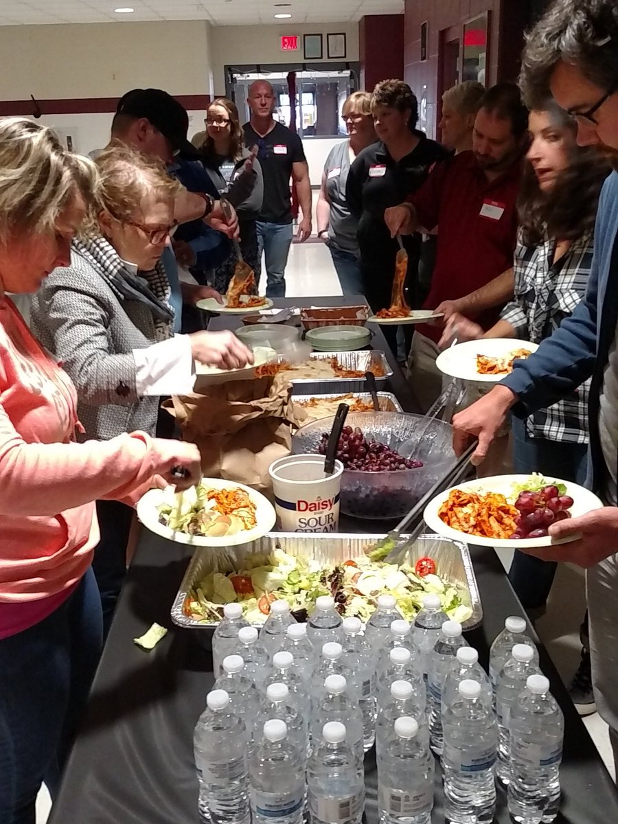 A big thank you goes out to @AnnaPizzapasta and <a href="/tonisofwinnebag/">Tonis of Winnebago</a> for our delicious breakfast and lunch at #SLEDcamp