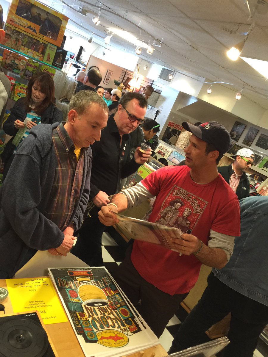 dogfishbeer's tweet photo. Keeping the @recordstoreday fun going with our pals @GidgetsGadgets_! #RSD16 https://t.co/rOl12qOrzS