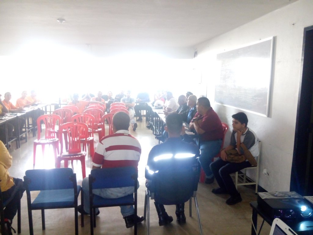 Voluntarios por Venezuela tweet media