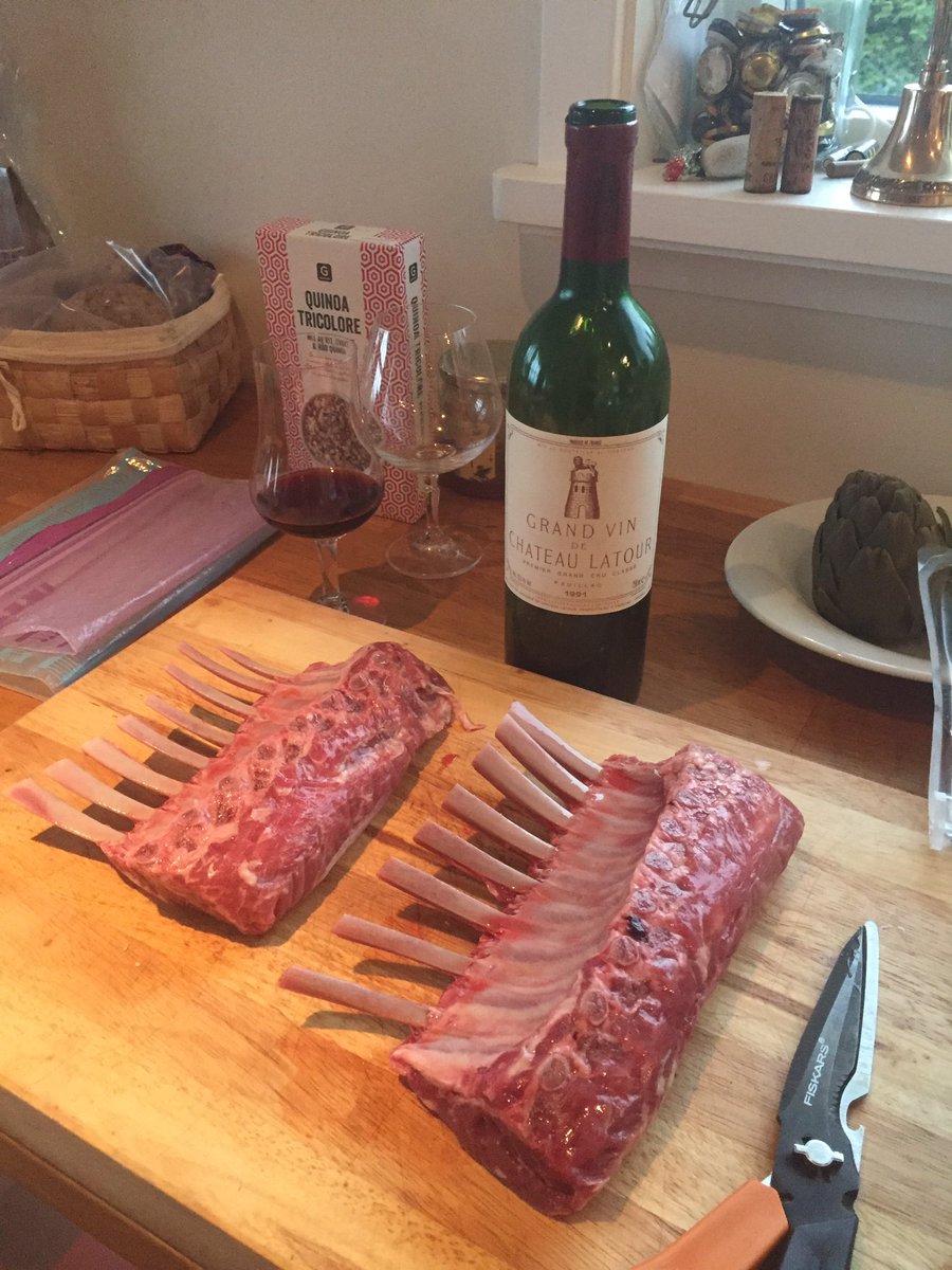 rbodforss's tweet photo. A bottle of Chateaux Latour 1991 to accompany the lamb.... #wineorgasm https://t.co/F2PjDmG20w