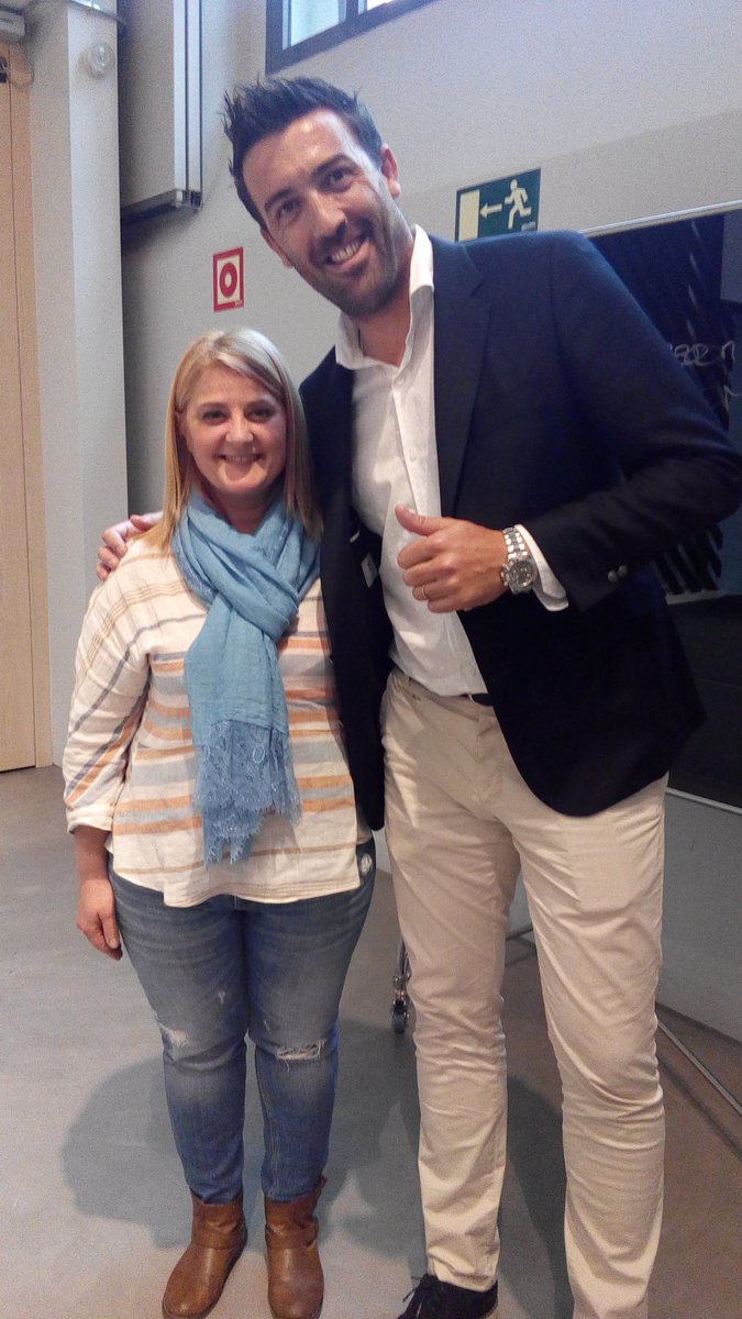 maripeluque's tweet photo. @Pirriesgrima gran anfitrión en #everett2016 ,me ha encantado conocerte y oírte. https://t.co/d9SjWyrjnk