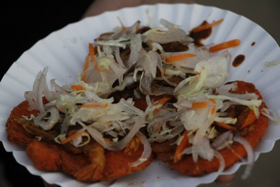 TourPackageSL's tweet photo. 30 Things to do If u Ever Visit Sri Lanka-Eat isso wade &amp; go on a evening walk at Galle Face
https://t.co/wrzXELc8EO https://t.co/JfMhLa50QD