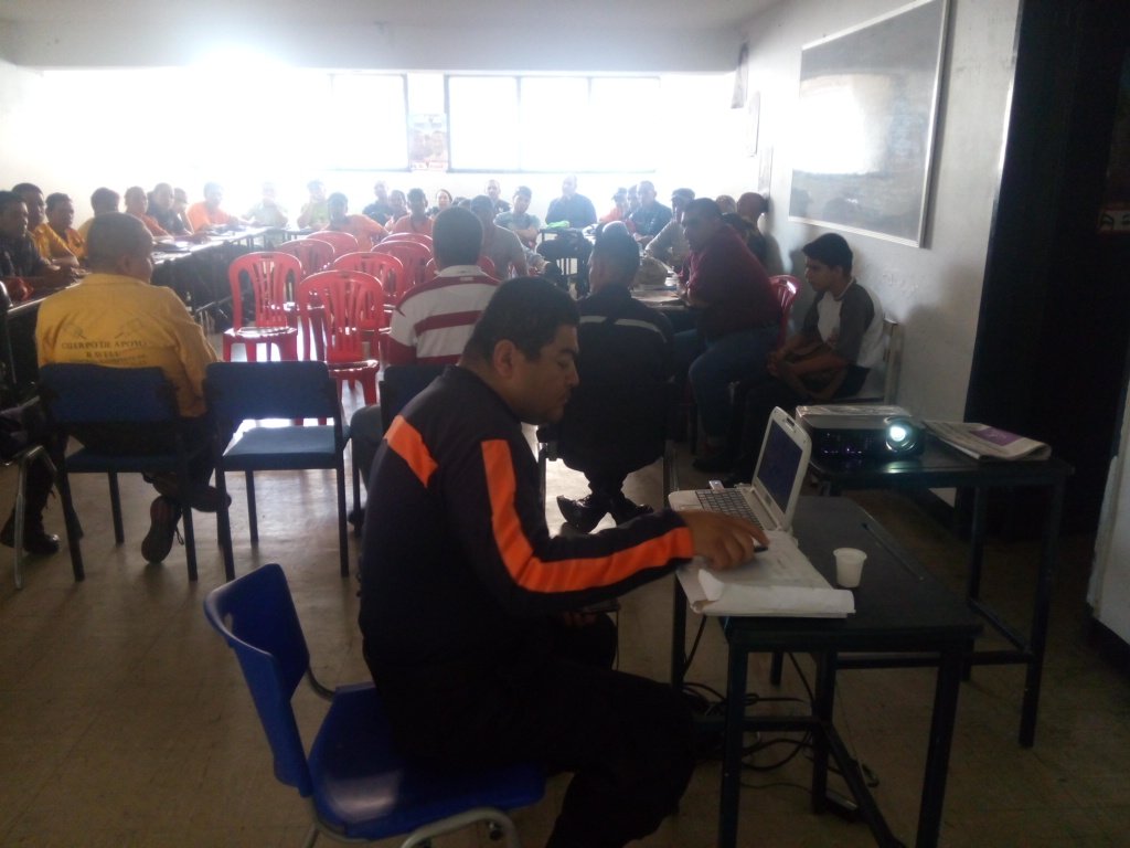 Voluntarios por Venezuela tweet media