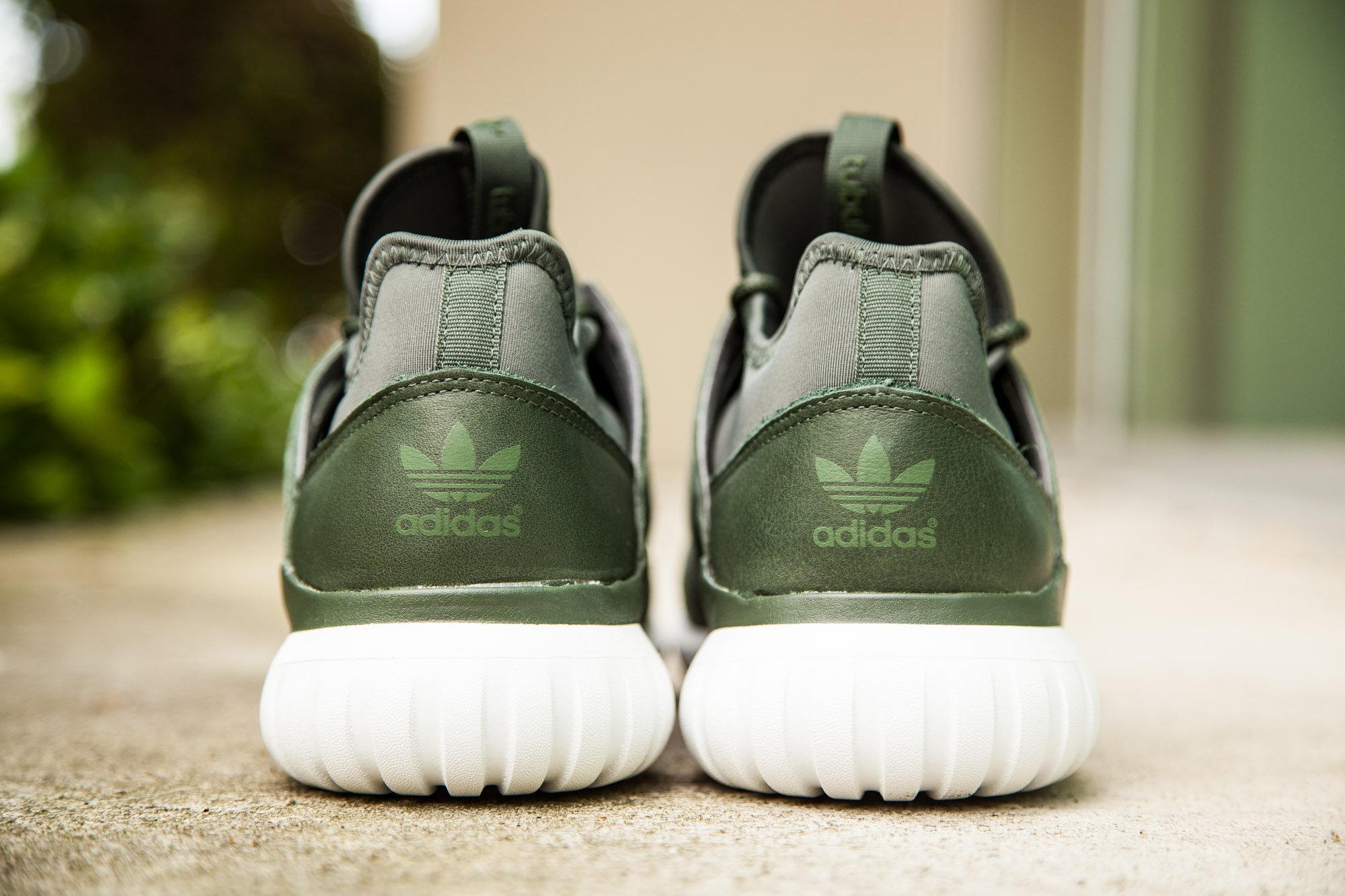 adidas tubular radial olive