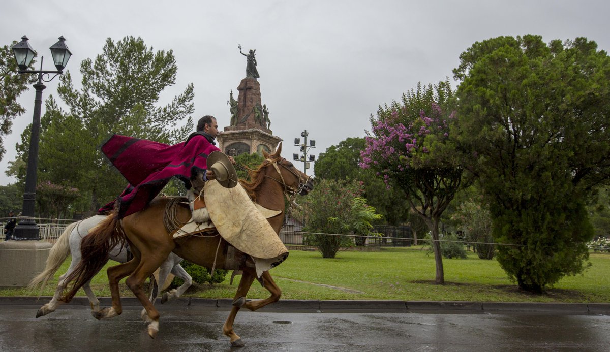 eltribuno's tweet photo. Hoy #SaltaCumple434 ¿Cuál es tu lugar favorito de la ciudad? https://t.co/rjQj7b4AHr