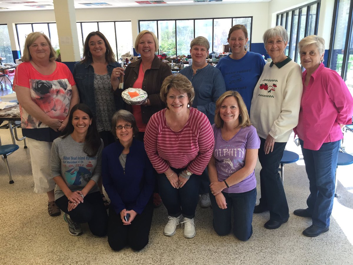 KathrynMBailey's tweet image. #ADK #betaepsilon thanks you for your #support! #fleamarket #bakesale #supporteducation