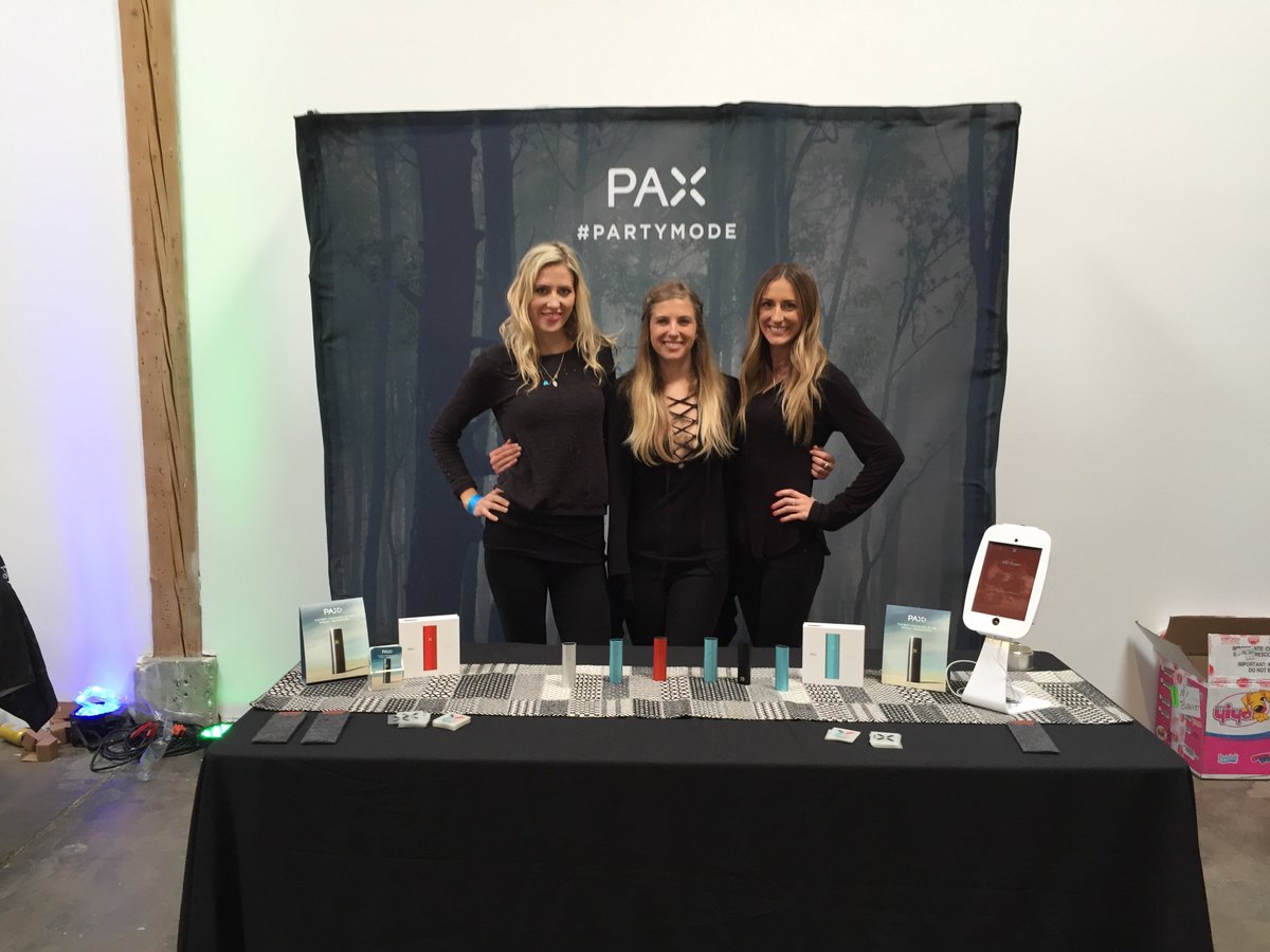 If you're not at the #420Bazaar then you're missing out! GET HERE NOW! #My420Tours #WCW16 #PAX2