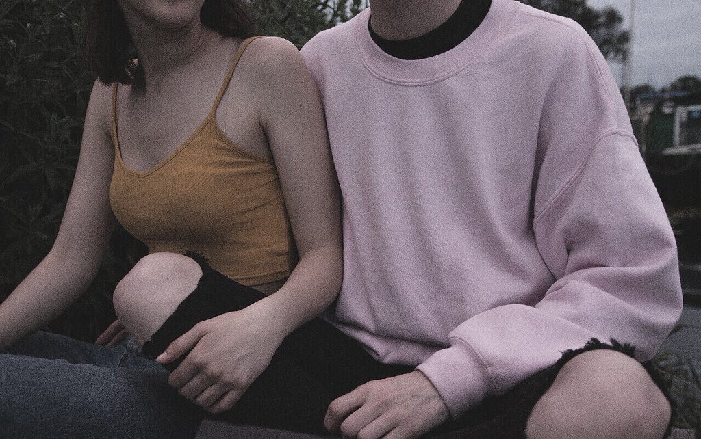 aIbumaesthetics's tweet image. self titled // oh wonder