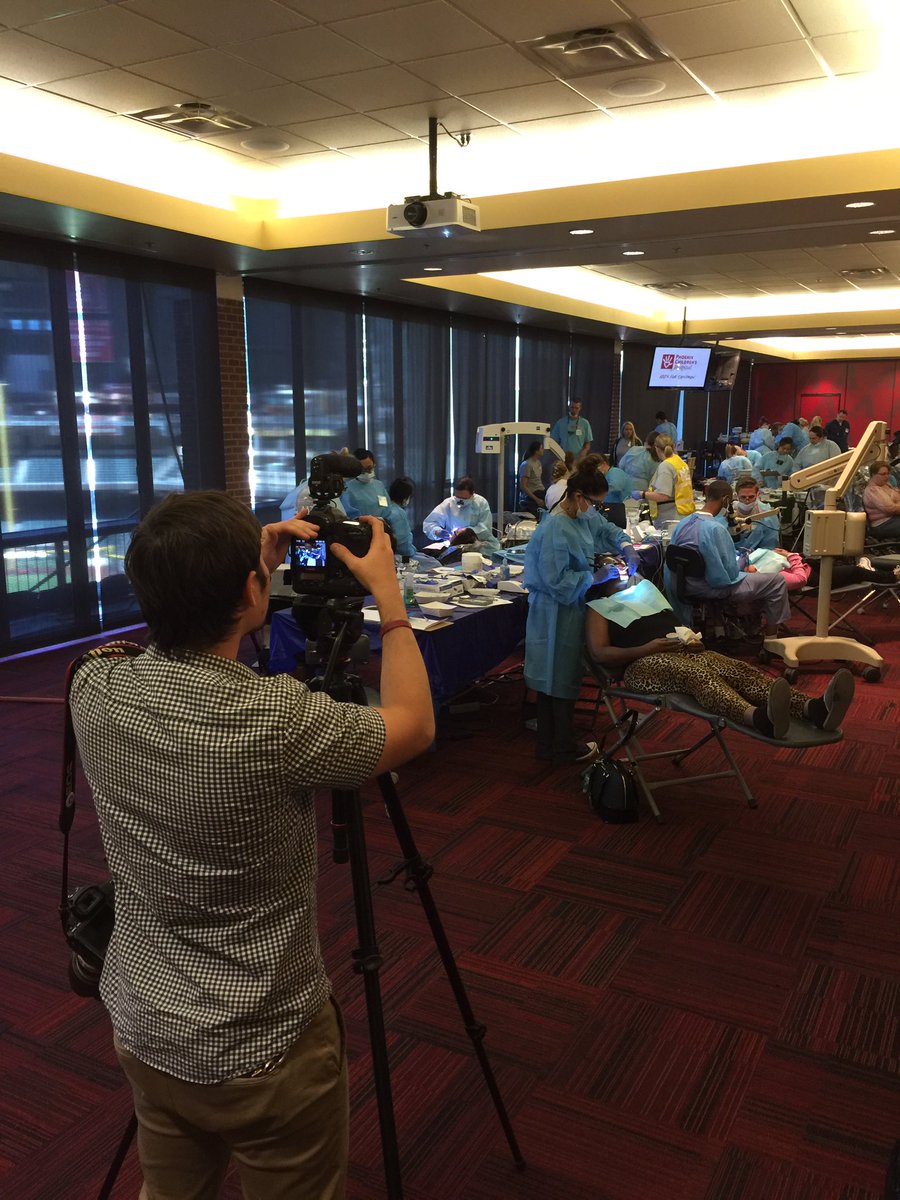 CADSAZMOM's tweet photo. Thanks @azcentral for covering #HopeFestPHX!!! #AZMOMcares #AZMOM #FreeDental https://t.co/8n3tJUJ696