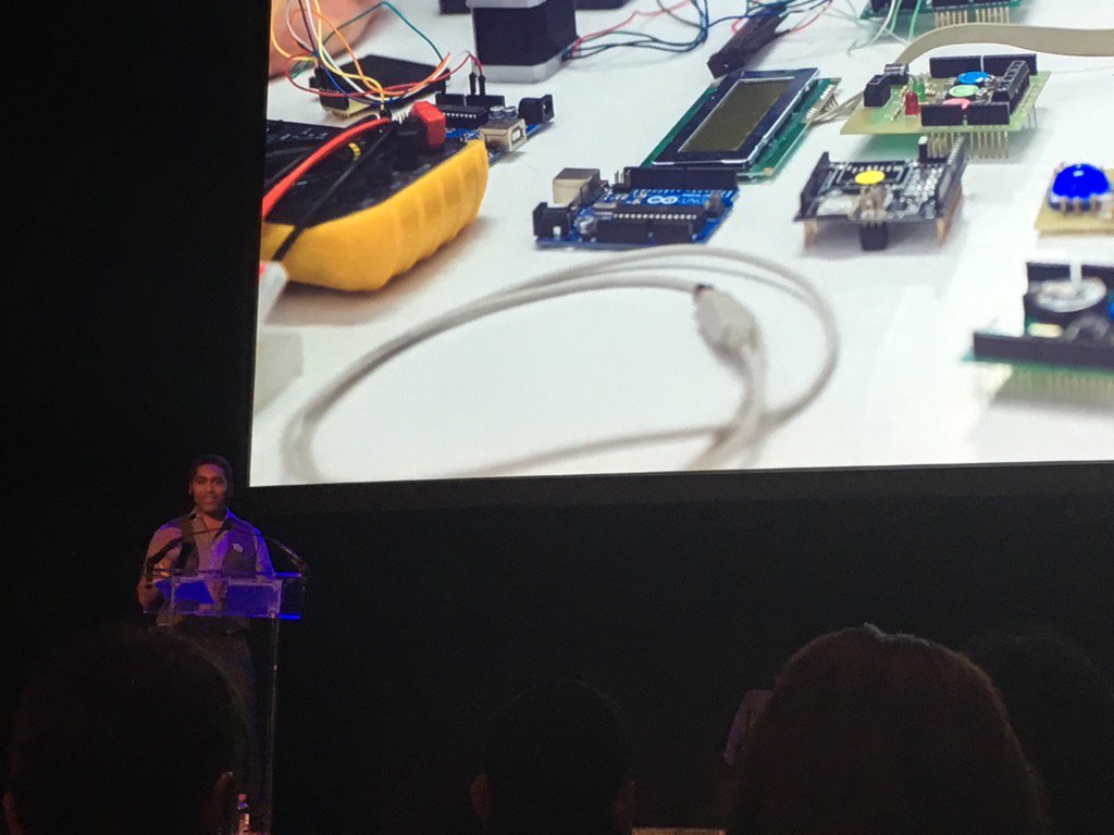 DanielBurwen's tweet photo. Don't let the technology get in the way of making meaning. Kipp Bradford #Tribeca2016 https://t.co/XcgOvWROEK