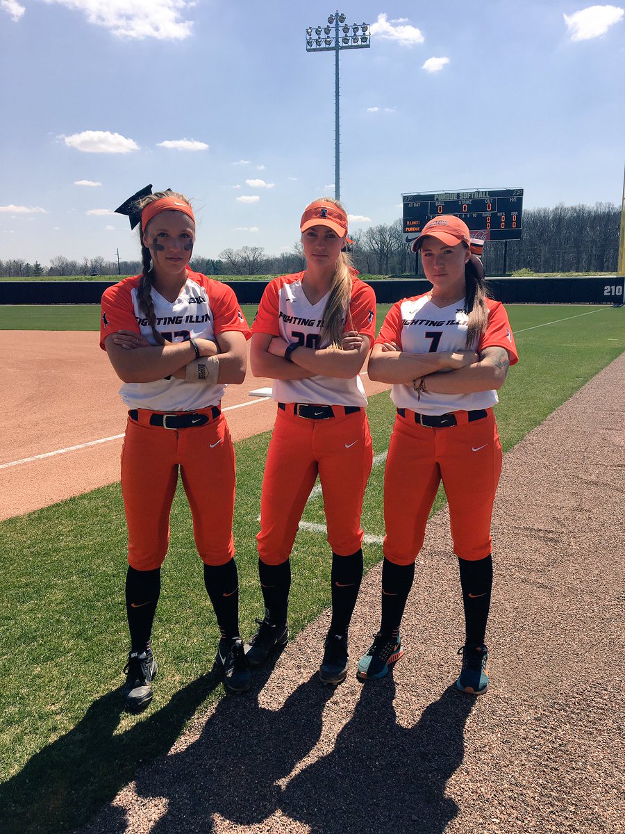 IlliniSB's tweet photo. #Illini looking fierce for game two 😠 #gamefaceson #uniformgame💯 https://t.co/P3i25Igpm0