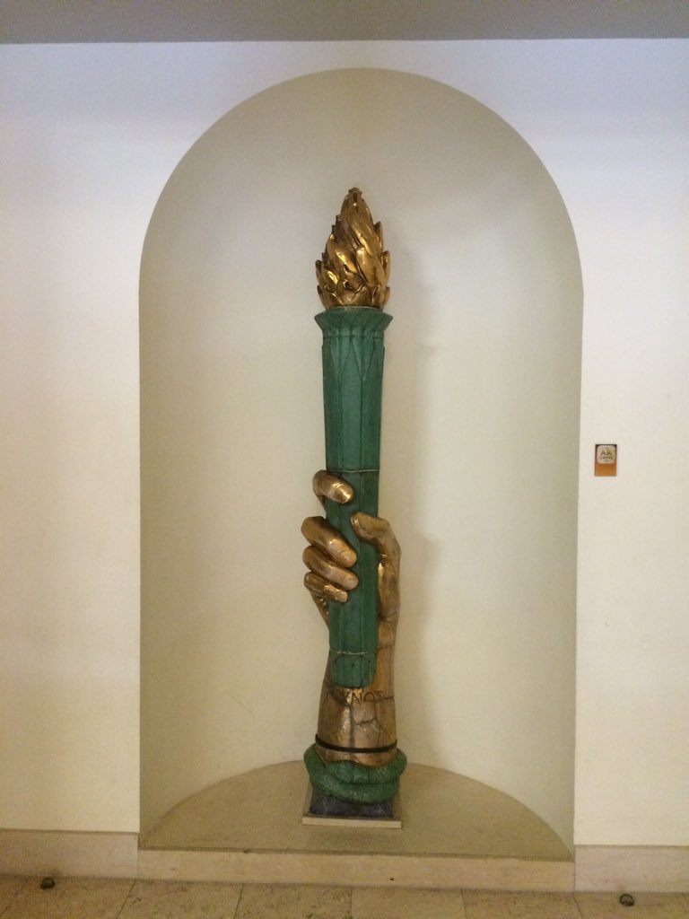BrianARCH's tweet photo. Touring LA Central Library. Amazing Art Deco building by Goodhue #DoughertyForAIA https://t.co/2Yjq3pTAqJ
