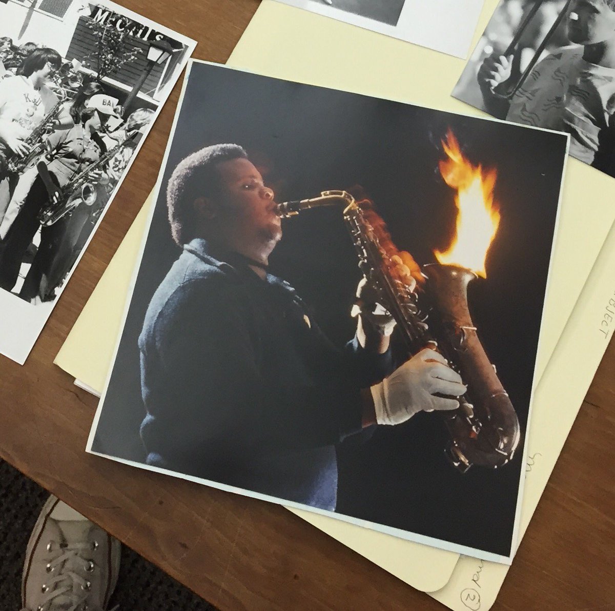 kstatelibraries's tweet photo. Here's a @KStatePride history mystery: Was there a sax player who blew flames? Photo dated mid-80s. #RootedinPurple https://t.co/p2i1aWaXPL