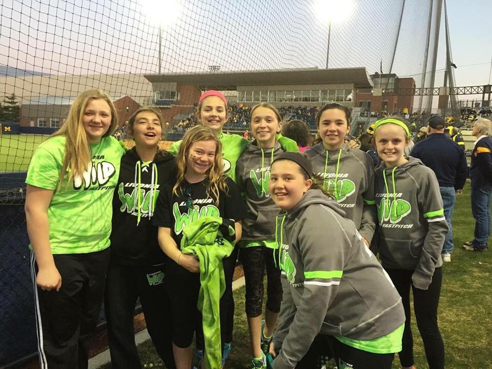LivoniaWild's tweet photo. Just a little visit last night to see @umichsoftball beat tOSU https://t.co/3BjcIGUqZ8