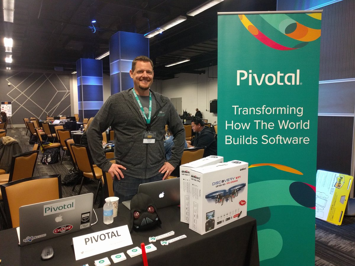 MarceloBorges_M's tweet photo. @patrickcrocker rocking at #AAHackathon. Go Pivotal! https://t.co/q9FbNatkjS