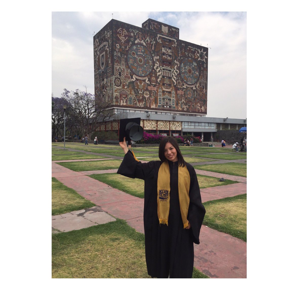 Aliine_06's tweet photo. Llego el momento 😭🎓❤️ https://t.co/5eALOFZU7F