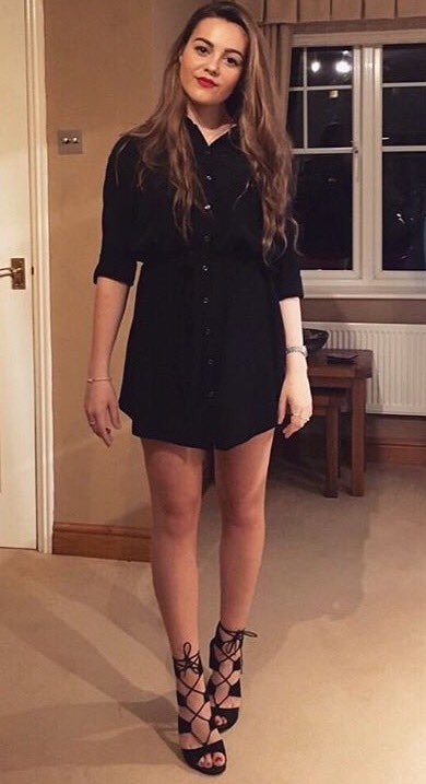 HeelsGirls's tweet photo. Cute Girl in Black Lace Up Heels. #Cute #Girl #Legs #Heels https://t.co/3VQ4ld3xA1