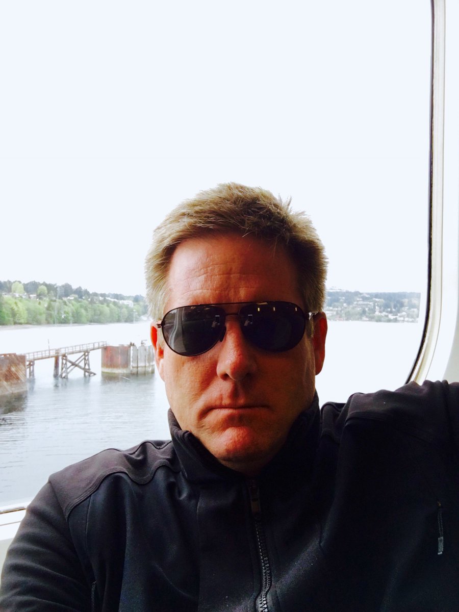 noggie63's tweet photo. #BCFerrydreams #BCLight #WaterHighway #IslandLife https://t.co/FFGertQ7qi