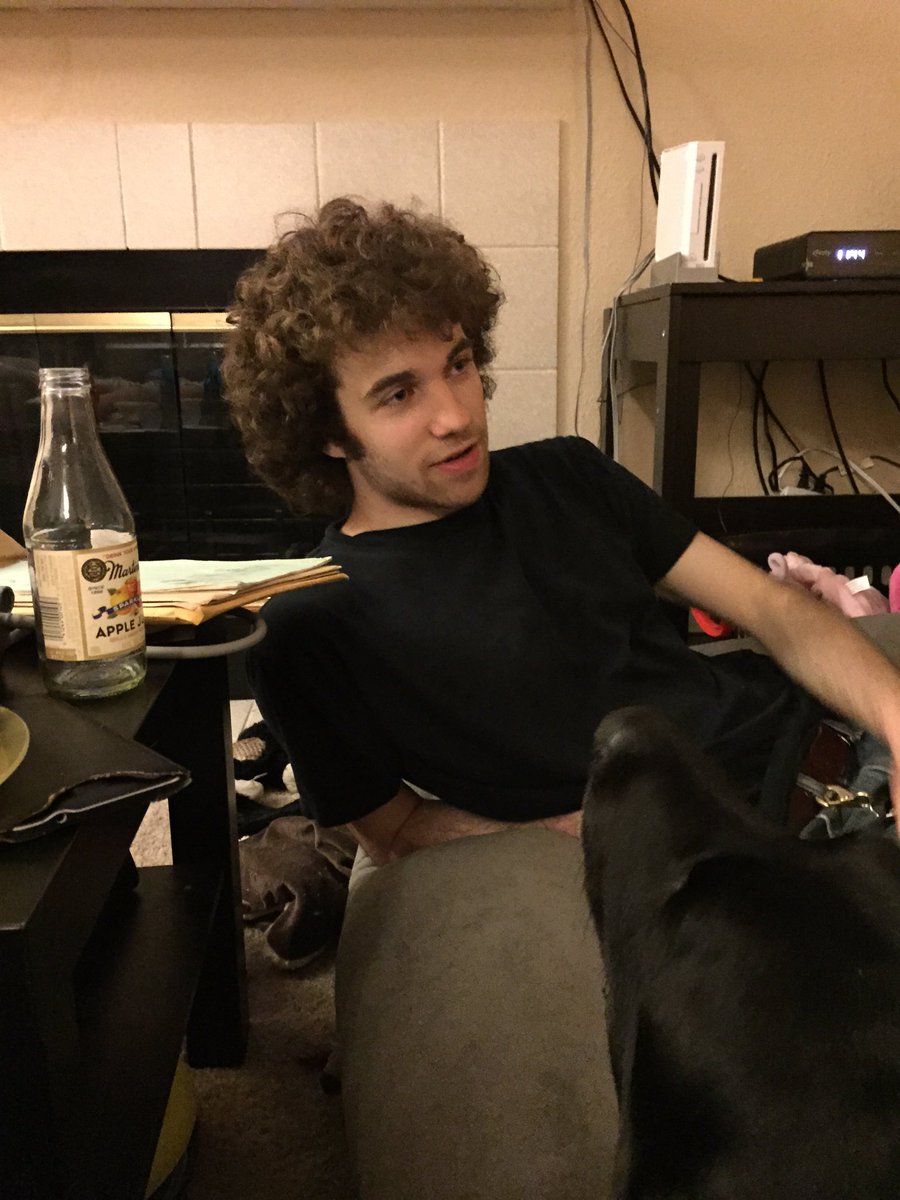 wendowoman's tweet photo. Curls for days. Don't know where he gets them... #curlyhair #curls #italian #genesarestrong #guyswithcurls #labs https://t.co/6vs6iUGKBx